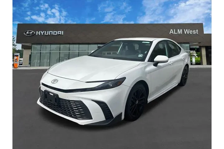 $24920 : Toyota Camry 2025 SE 4dr Sed image 1