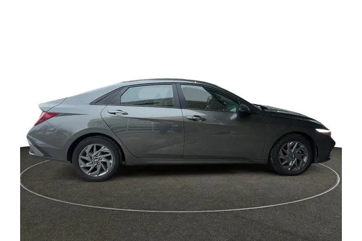 $19999 : Hyundai ELANTRA 2024 SEL 4dr image 6