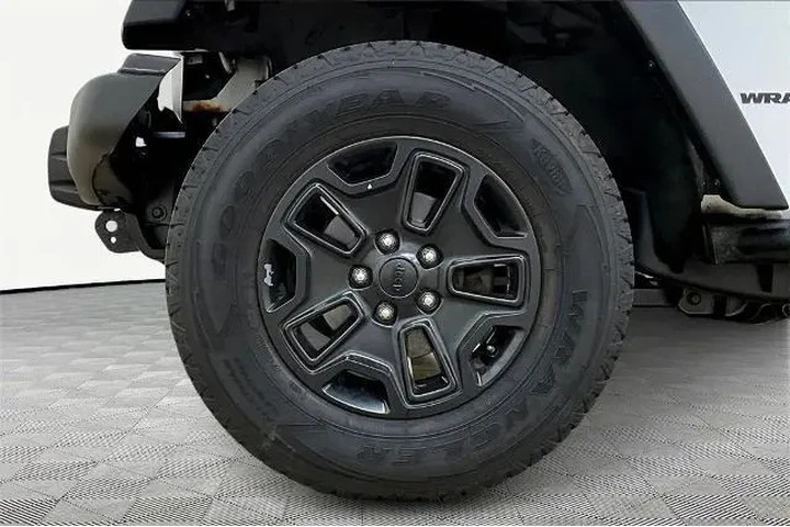 $17900 : Jeep Wrangler 2013 4x4 Sahar image 9