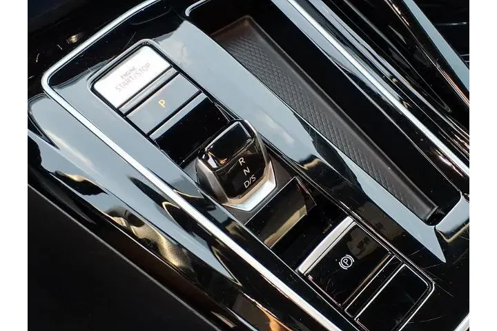 $25984 : Volkswagen Golf GTI 2024 S 4 image 8