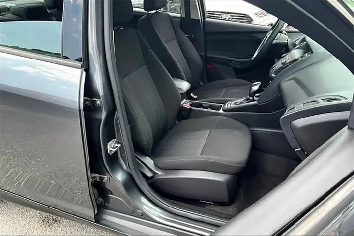 $11000 : Ford Focus 2018 SE 4dr Sedan image 7