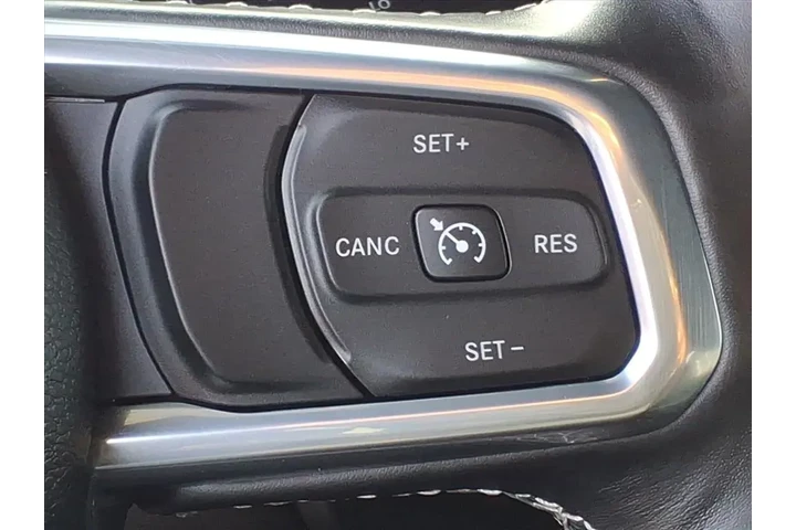 $26500 : Jeep Wrangler 2023 image 10