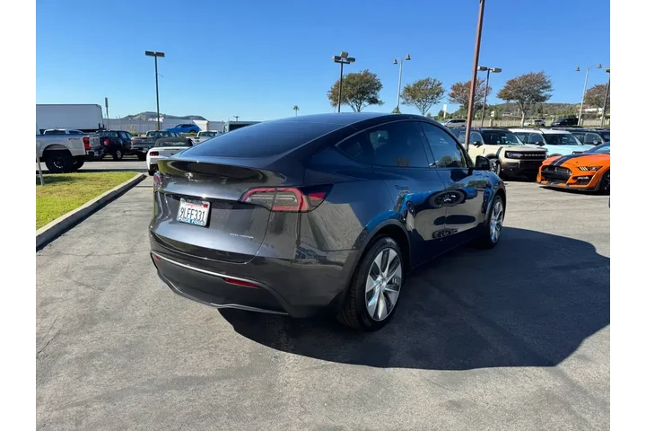 $32788 : Tesla Model Y 2024 AWD Long image 3