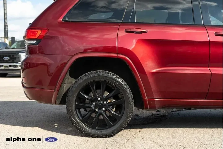 $16977 : Jeep Grand Cherokee 2018 4x4 image 5