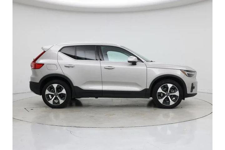 $31998 : Volvo XC40 2025 AWD B5 Plus image 7