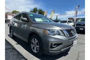 2019 Pathfinder S thumbnail