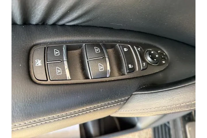 $15717 : INFINITI QX80 2017 AWD 4dr S image 10