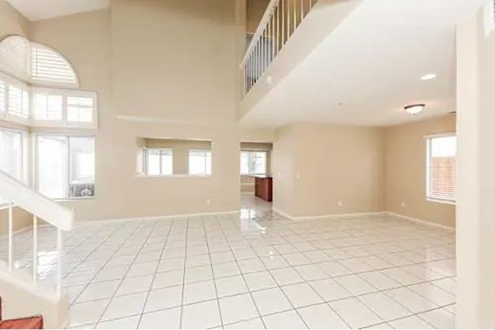 $3559 : Suitable Abode image 1