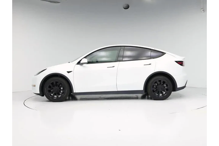 $31998 : Tesla Model Y 2022 AWD Long image 3
