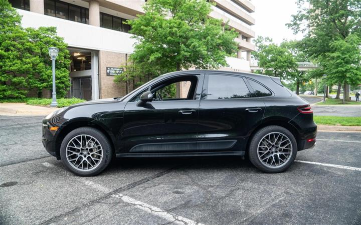 $26000 : 2016 PORSCHE MACAN image 6