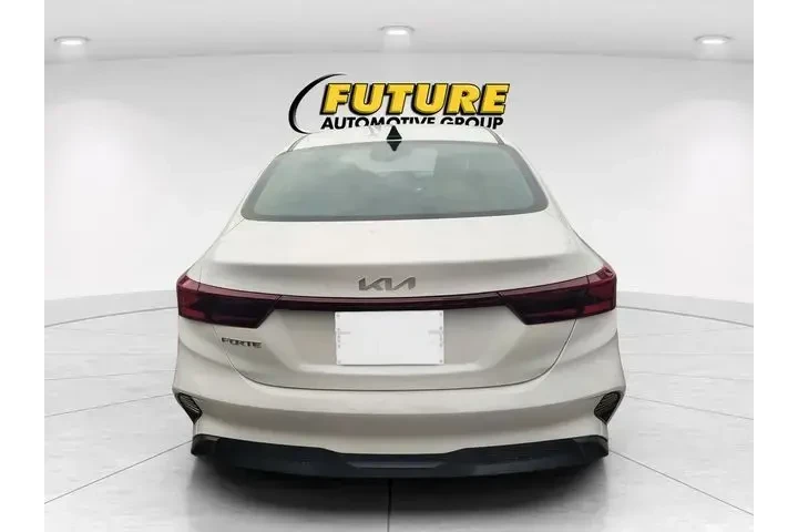 $22999 : Kia Forte 2023 LX 4dr Sedan image 4