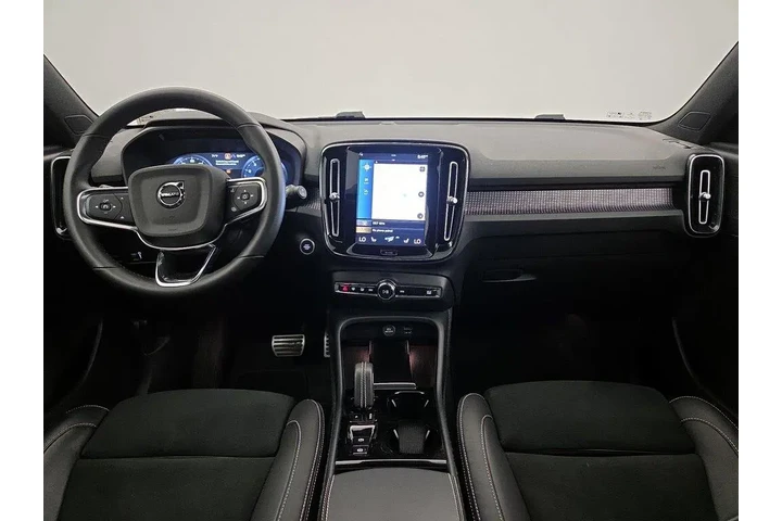$27998 : Volvo XC40 2022 AWD T5 R-Des image 9