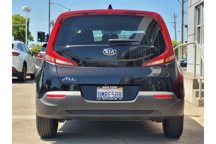 $15500 : Kia Soul 2020 LX 4dr Crossov image 5