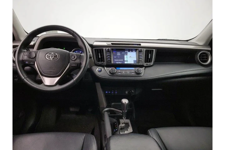 $24998 : Toyota RAV4 2018 AWD Limited image 9