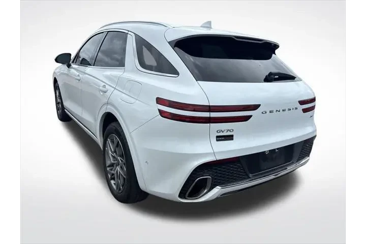 $36900 : Genesis GV70 2023 AWD 2.5T S image 6