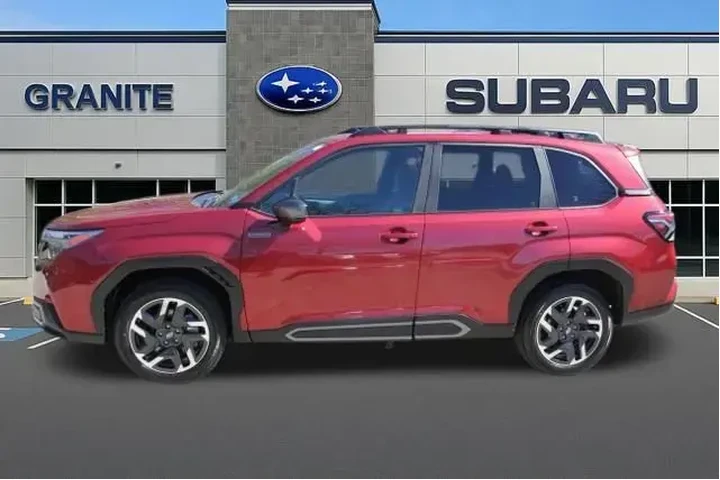 $38990 : Subaru Forester 2025 AWD Lim image 6