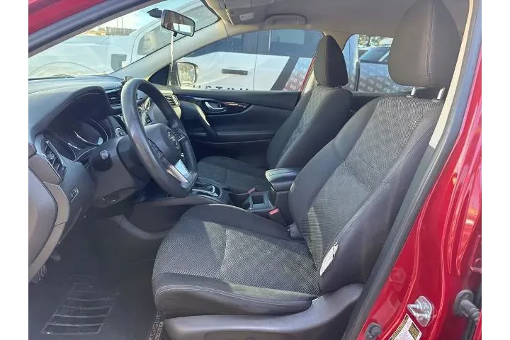 $14277 : Nissan Rogue Sport 2018 S 4d image 9