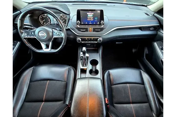 $18900 : Nissan Altima 2022 2.5 SR 4d image 9