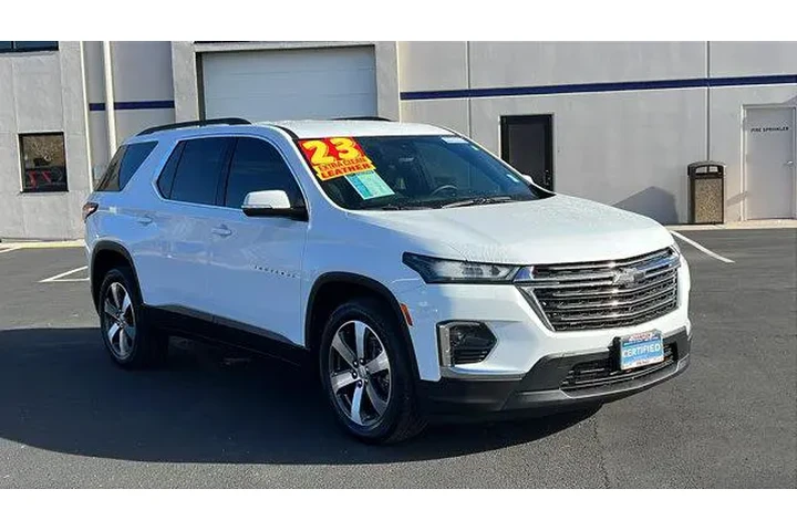 $35984 : Chevrolet Traverse 2023 4x4 image 3