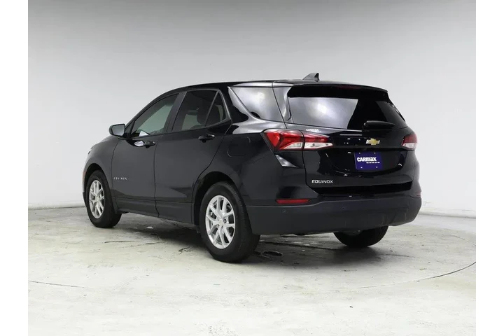 $19998 : Chevrolet Equinox 2023 LS 4d image 2