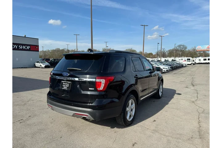 $8980 : 2016 Explorer 4WD 4dr XLT image 2
