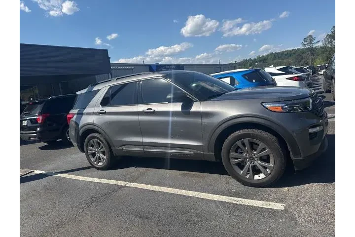 $26000 : Ford Explorer 2021 AWD XLT 4 image 3