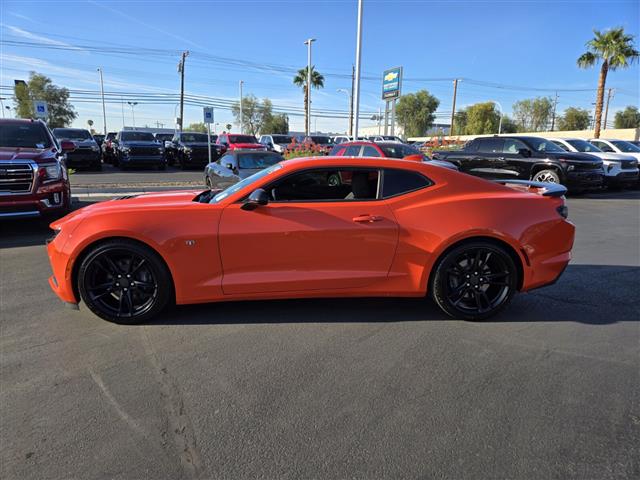 $38890 : Pre-Owned 2019 Camaro 1SS image 3