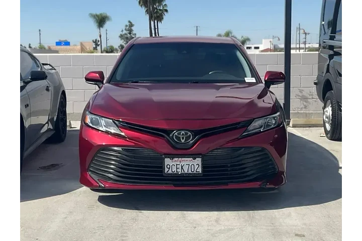 $14988 : Toyota Camry 2019 LE 4dr Sed image 2