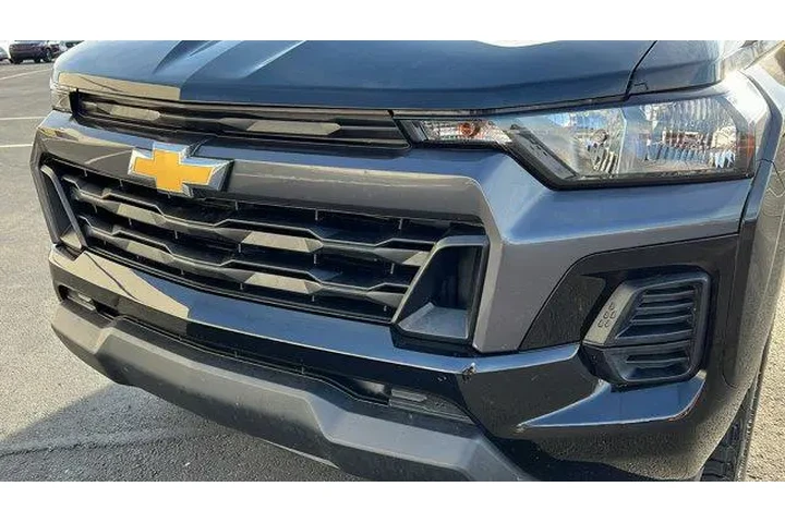 $37484 : Chevrolet Colorado 2024 4x4 image 10