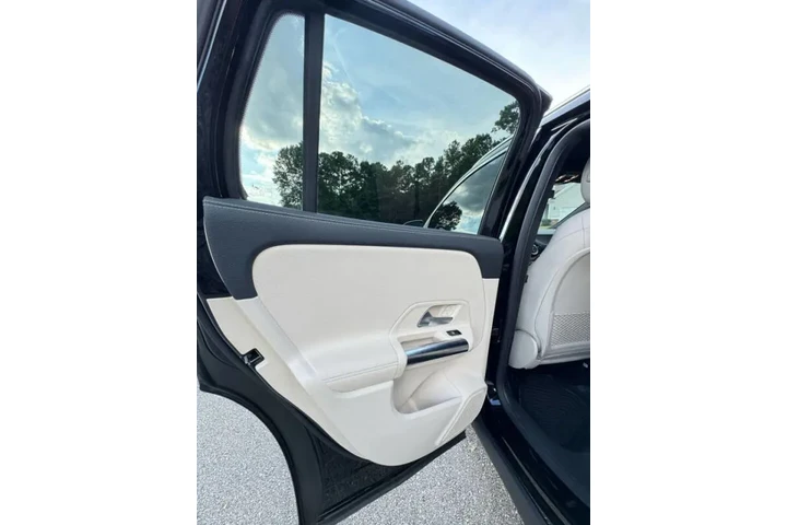 $35000 : 2021 Mercedes-Benz GLA GLA 250 image 4