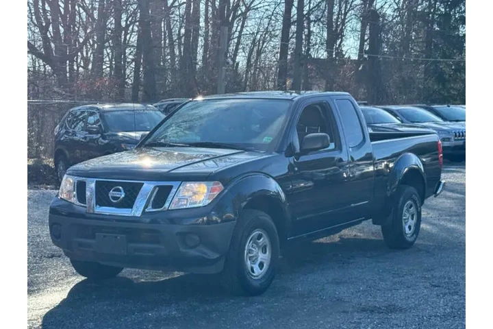$10990 : 2015 Frontier S image 4