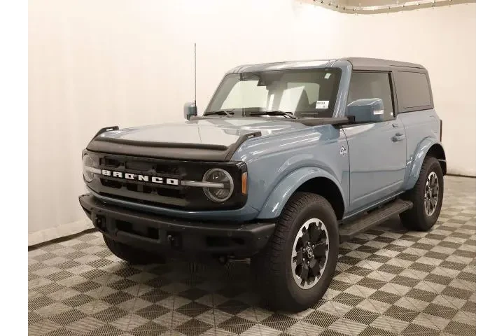 $39995 : Ford Bronco 2022 4x4 Base 2d image 4
