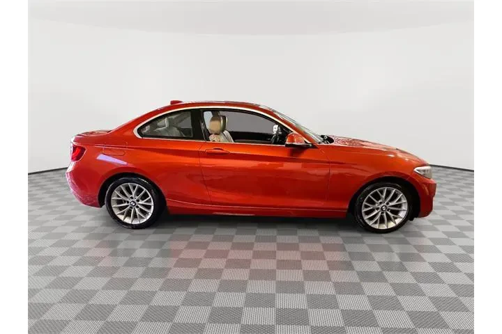$8702 : BMW 2 Series 2015 228i 2dr C image 2