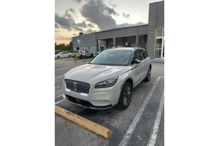 $26990 : Lincoln Corsair 2022 Reserve image 1