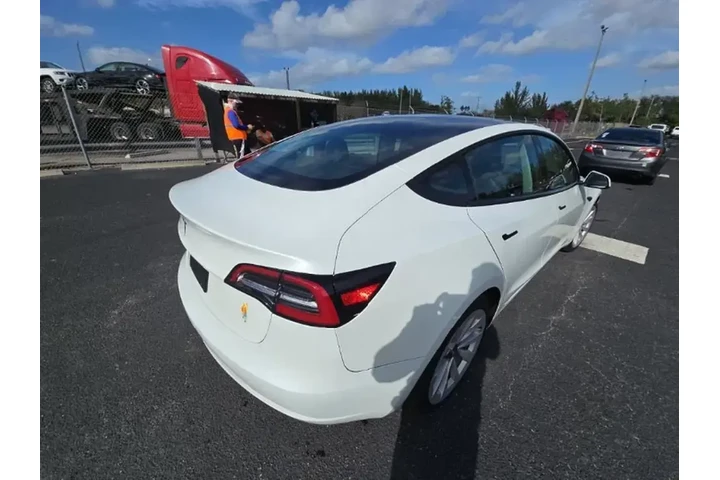 $22990 : Tesla Model 3 2023 4dr Sedan image 4