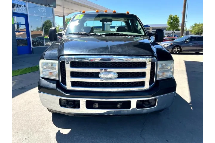 2007 F-350 SD XL Crew Cab DRW image 2