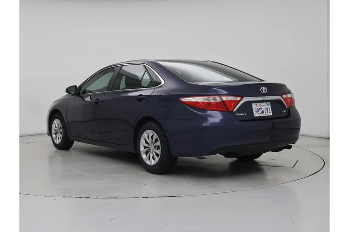 $17998 : Toyota Camry 2017 LE 4dr Sed image 2