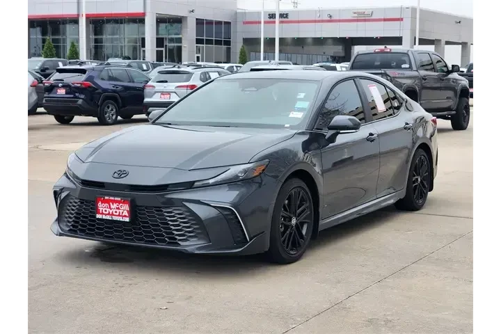 $32010 : Toyota Camry 2026 SE 4dr Sed image 3