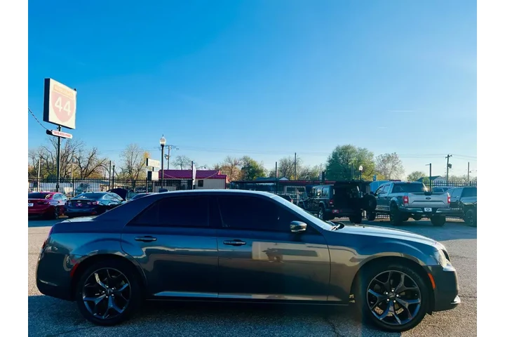 $21995 : 2021 300 S V6 RWD image 6