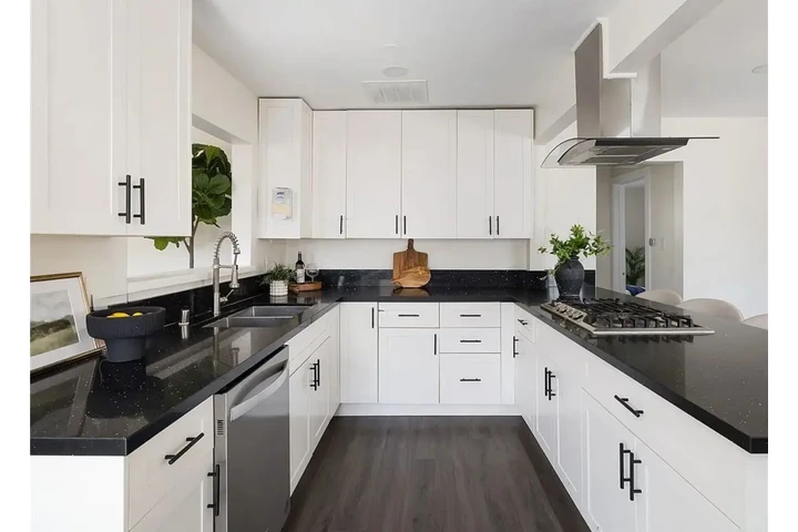 $2420 : Modern Updates image 5