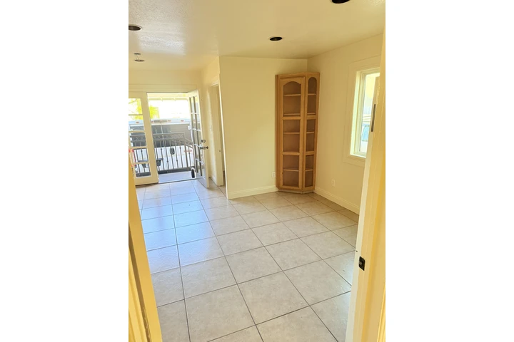 $2500 : Casa amplia de 2 recamaras image 4