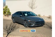 2024 Elantra Hybrid Blue en Santa Fe
