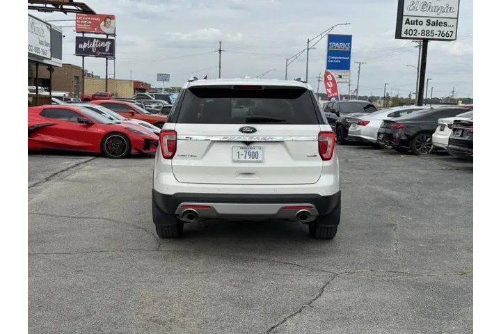 $13700 : 2016 Explorer Limited image 5