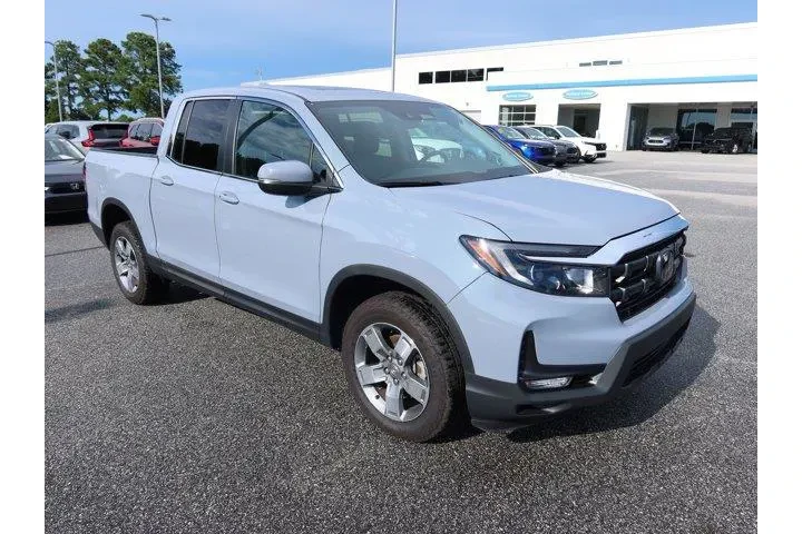 $39974 : Honda Ridgeline 2025 AWD RTL image 2
