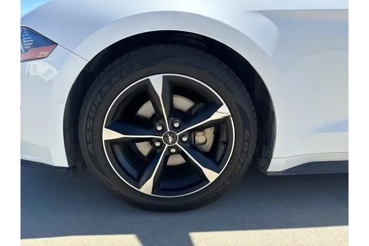 $16133 : Ford Mustang 2018 EcoBoost 2 image 9