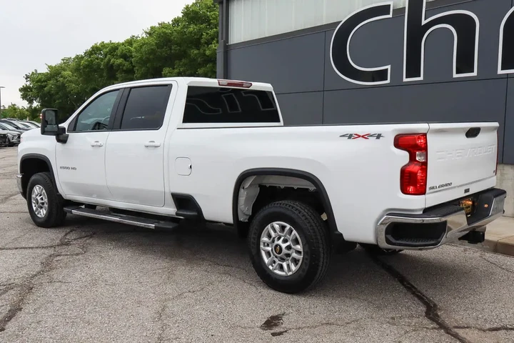 $59988 : 2025 Silverado 2500HD 4WD Cre image 6