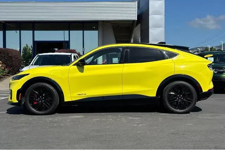 $39065 : Ford Mustang Mach-E 2025 AWD image 8