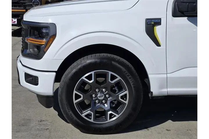 $38961 : Ford F-150 2024 4x2 STX 4dr image 6
