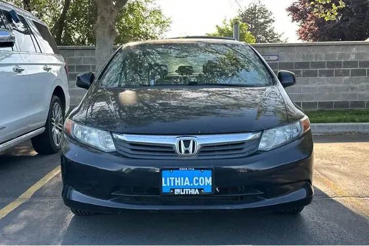 $10995 : Honda Civic 2012 LX 4dr Seda image 2