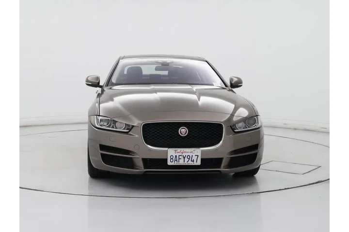 $16998 : Jaguar XE 2017 25t Prestige image 5